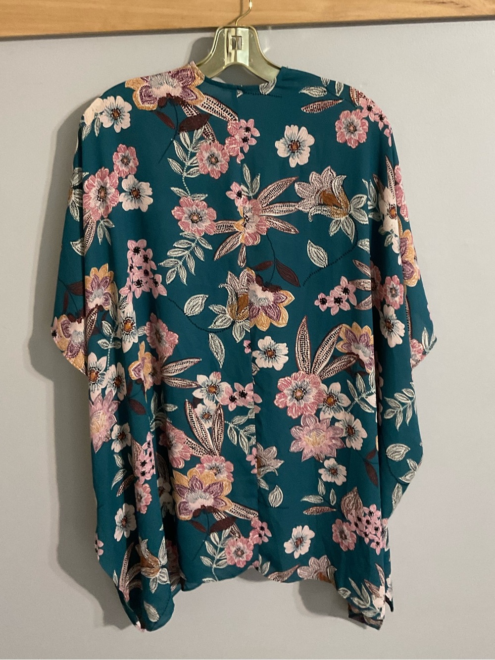 Maurices Teal Floral Kimono Open Front Shrug/Cover Up - One Size - Picture 4 of 8